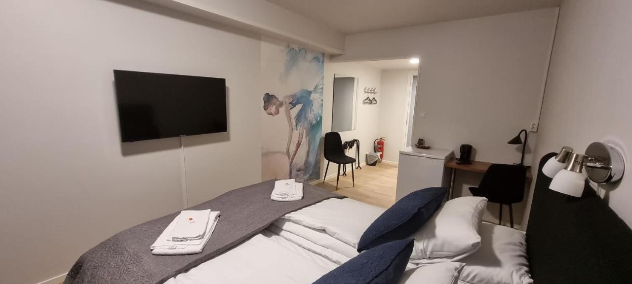 Husnes Sentrum Hotell מראה חיצוני תמונה