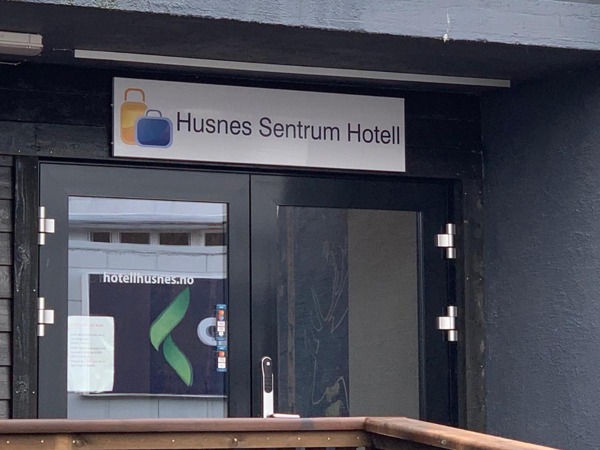 Husnes Sentrum Hotell מראה חיצוני תמונה