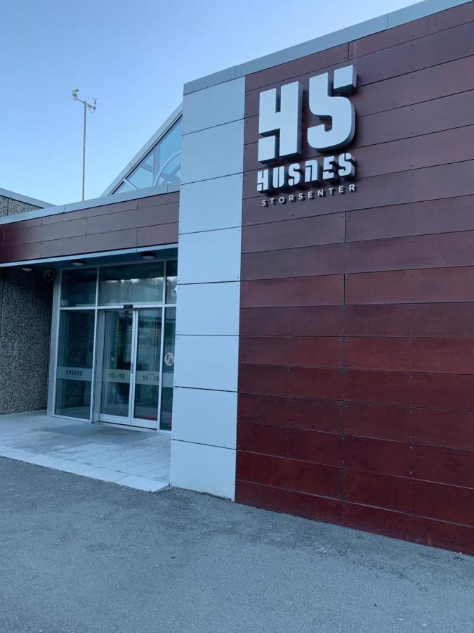 Husnes Sentrum Hotell מראה חיצוני תמונה